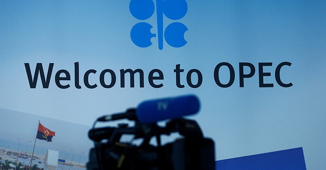 Kỳ vọng vào “làn gió mới” từ OPEC, giá dầu lên đỉnh 7 tuần 